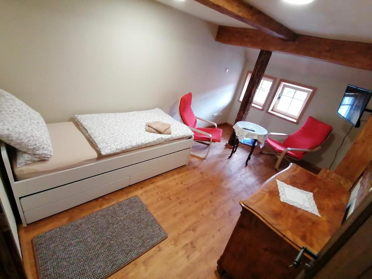 Pferdehof Am Burgsberg, Ferienzimmer, Monteurzimmer Seifhennersdorf Esterno foto