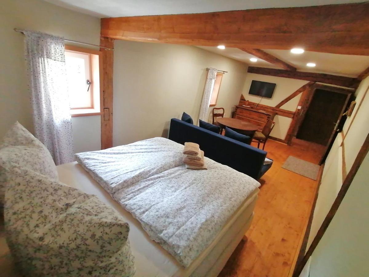 Pferdehof Am Burgsberg, Ferienzimmer, Monteurzimmer Seifhennersdorf Esterno foto